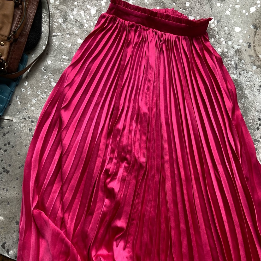 hot pink skirt